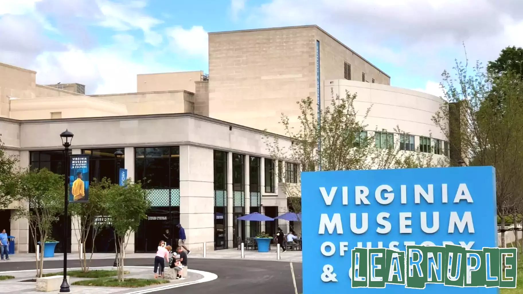 Annual Used Book Sale Supports Educational Programs at Virginia Museum